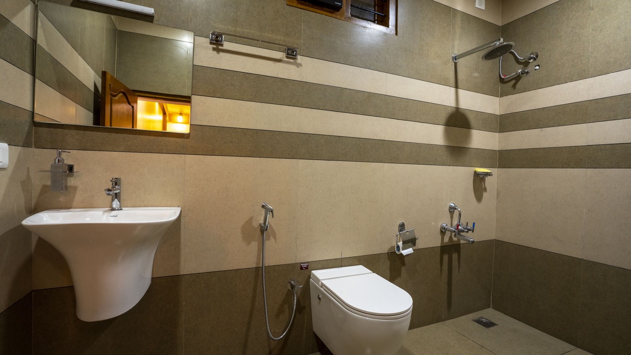 Photo of Bathroom in Periyur