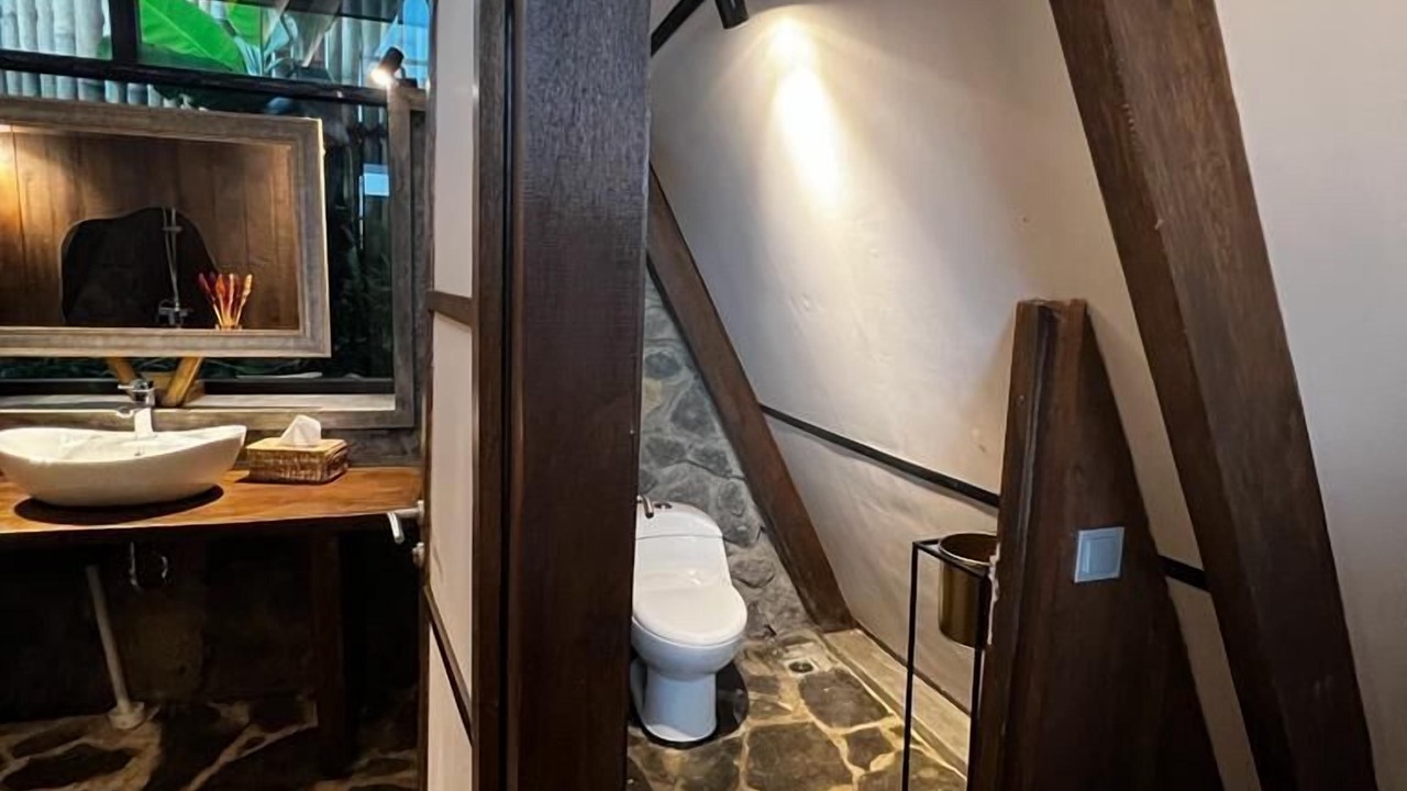 Photo of Bathroom in Tosari