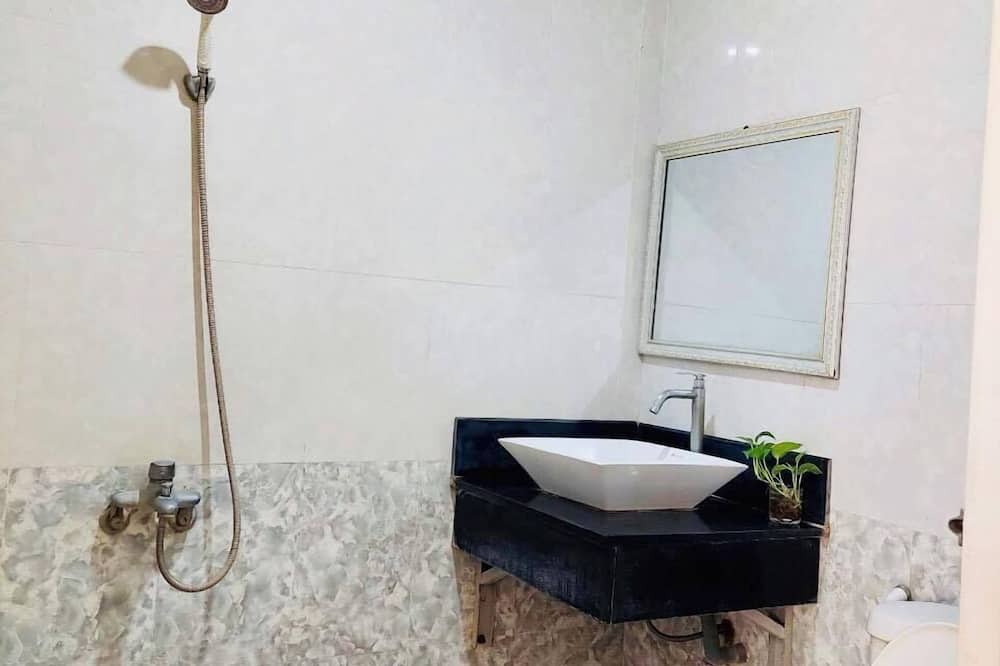 Photo of Bathroom in Quang Ngai