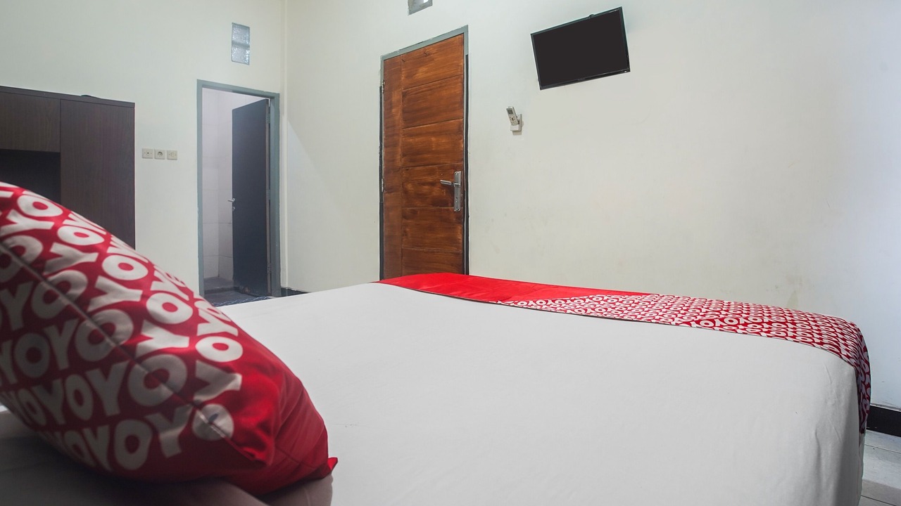 Photo of Bedroom in Biringkanya