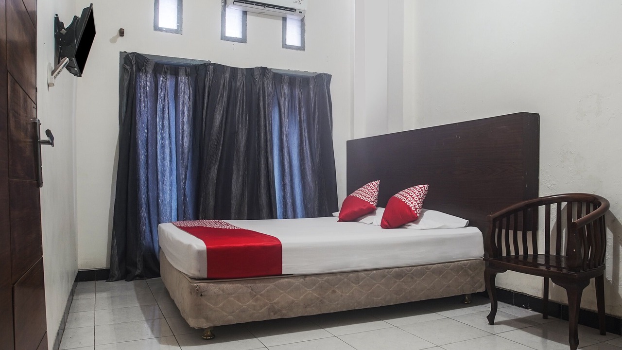 Photo of Bedroom in Biringkanya