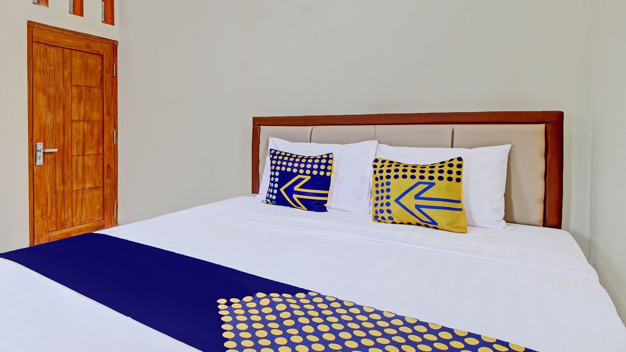 Photo of Bedroom in Temon