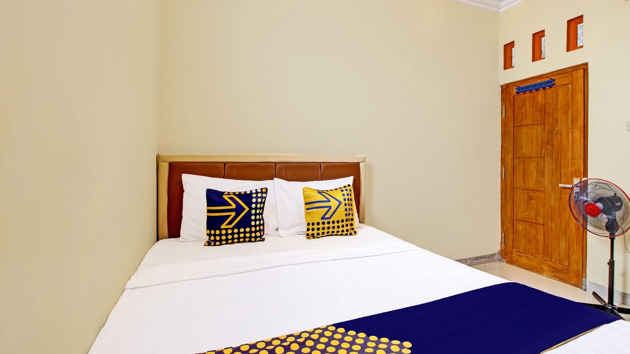 Photo of Bedroom in Temon