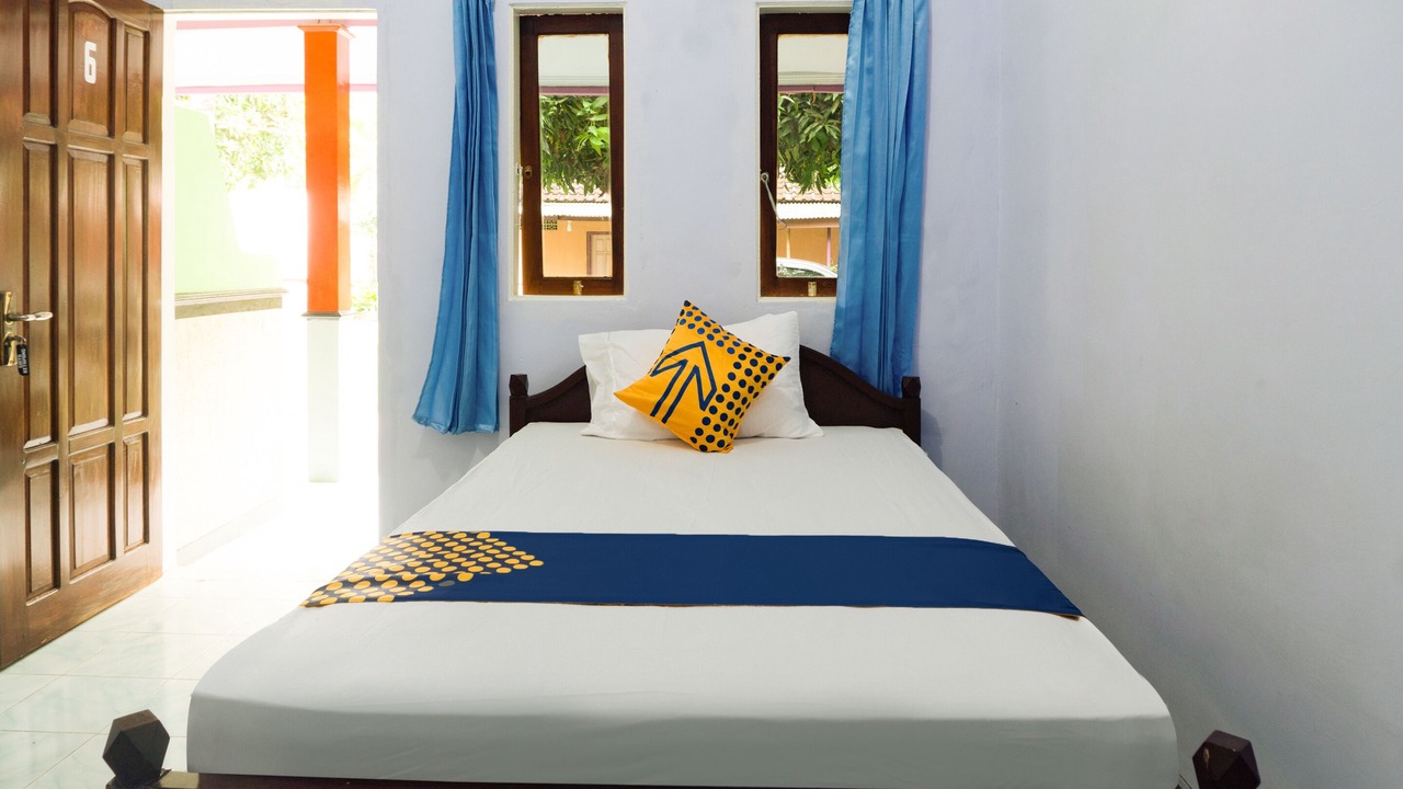 Photo of Bedroom in Kalipuro