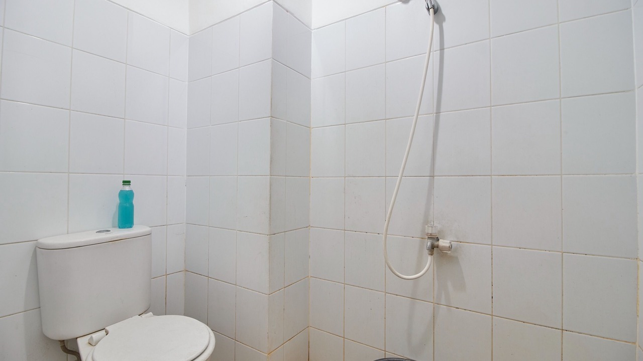 Photo of Bathroom in Gunung Putri
