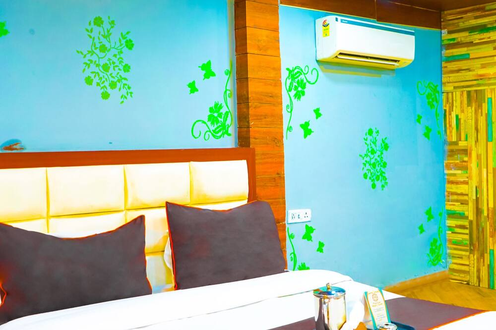 Photo of Bedroom in Shalimar Bagh