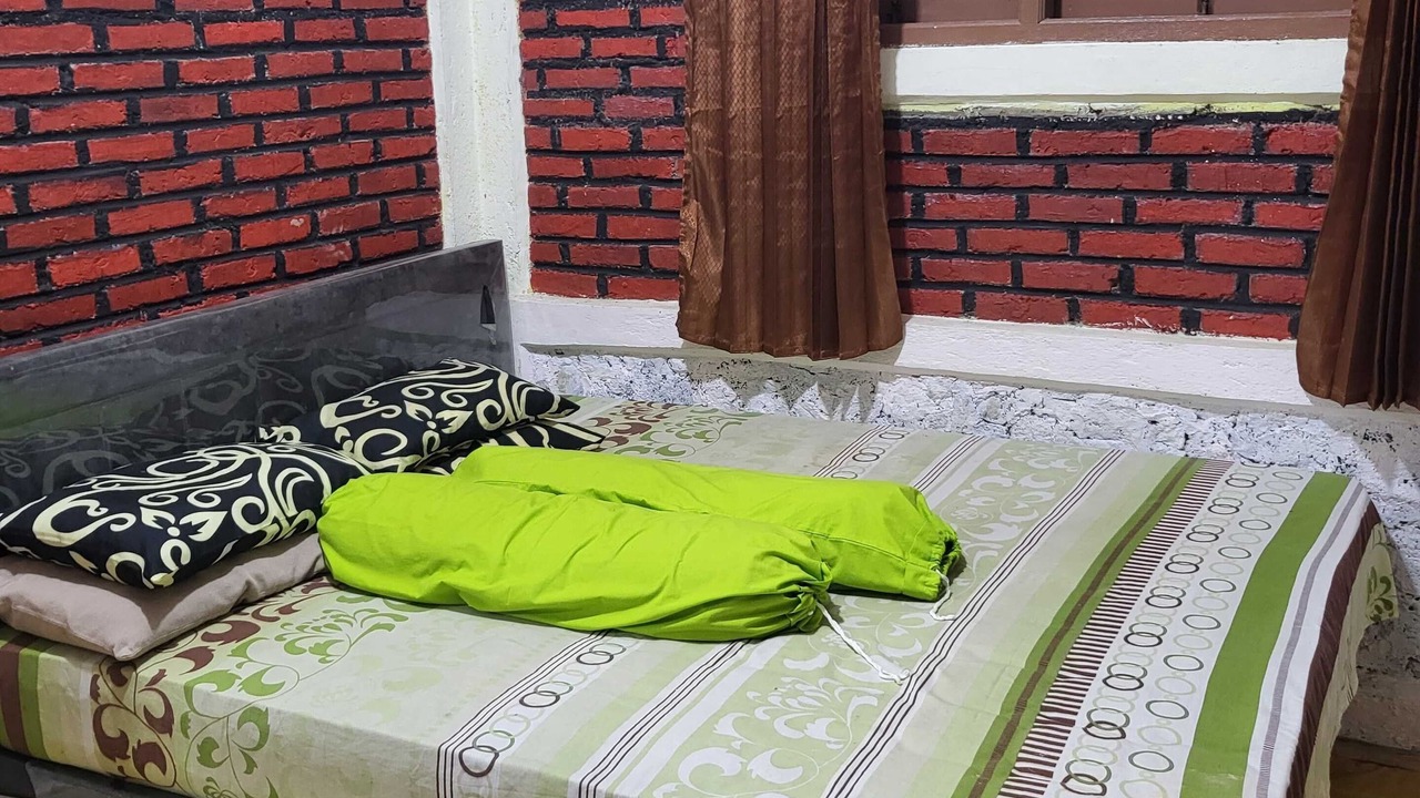 Photo of Bedroom in Pamijahan
