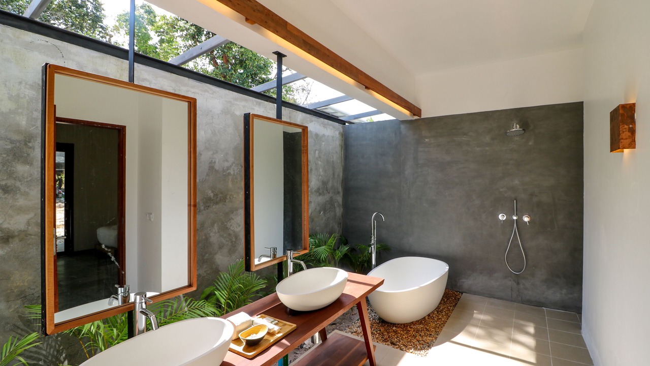 Photo of Bathroom in Koh Rong Sanloem