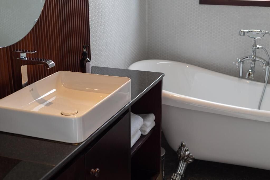 Photo of Bathroom in Chamkar Mon