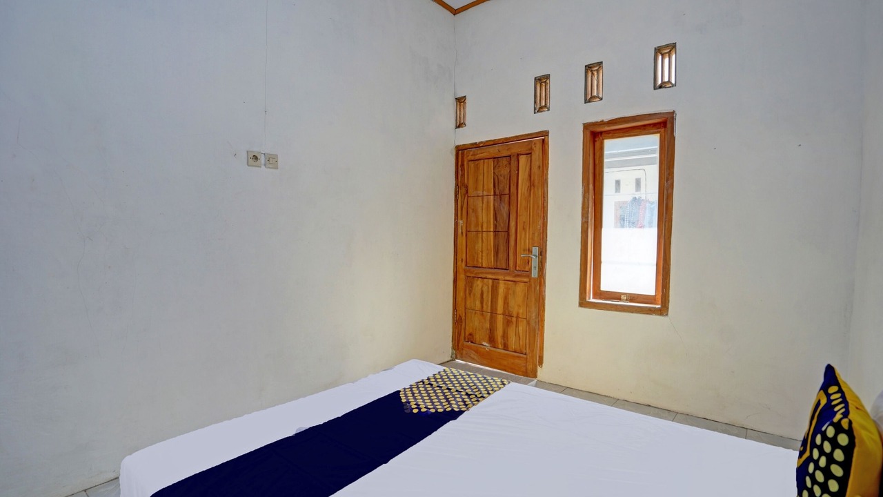 Photo of Bedroom in Prigen