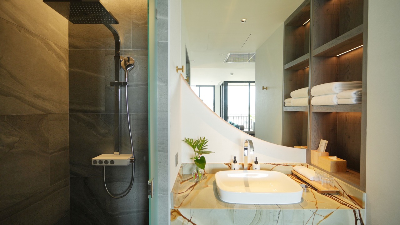 Photo of Bathroom in Bang Lamphu Lang