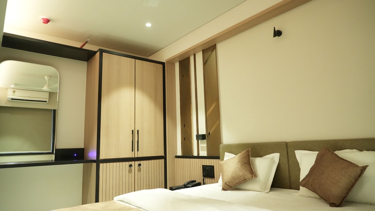 Photo of Bedroom in Rajkot