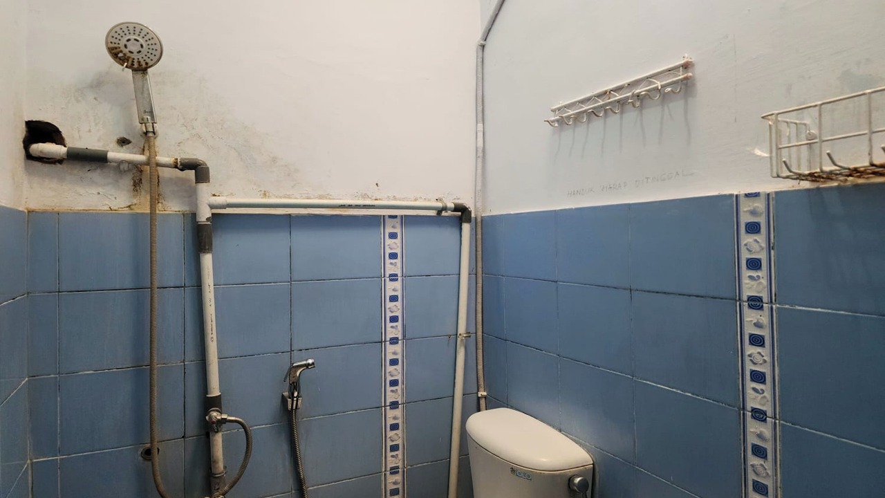 Photo of Bathroom in Colomadu