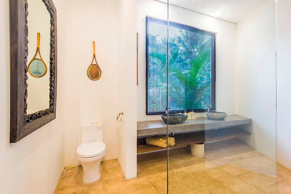 Photo of Bathroom in Melaya