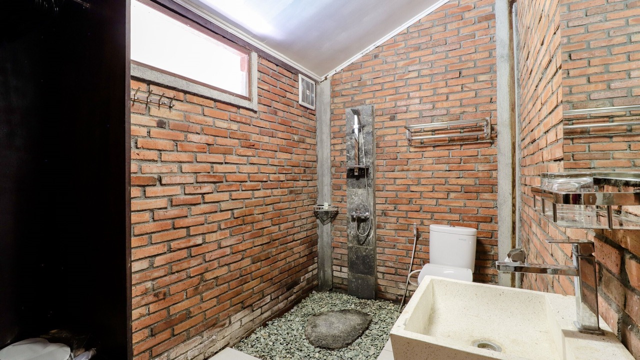 Photo of Bathroom in Banjarasri