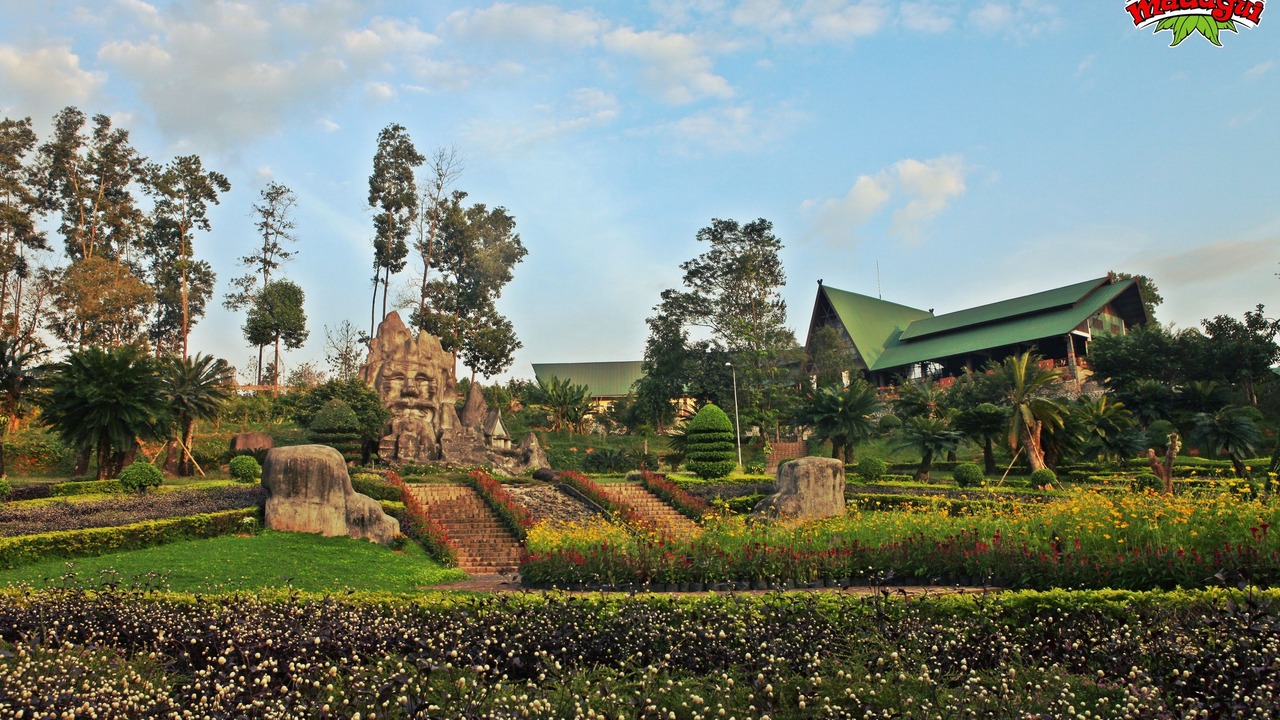 Photo of Outdoor in Madagui Town
