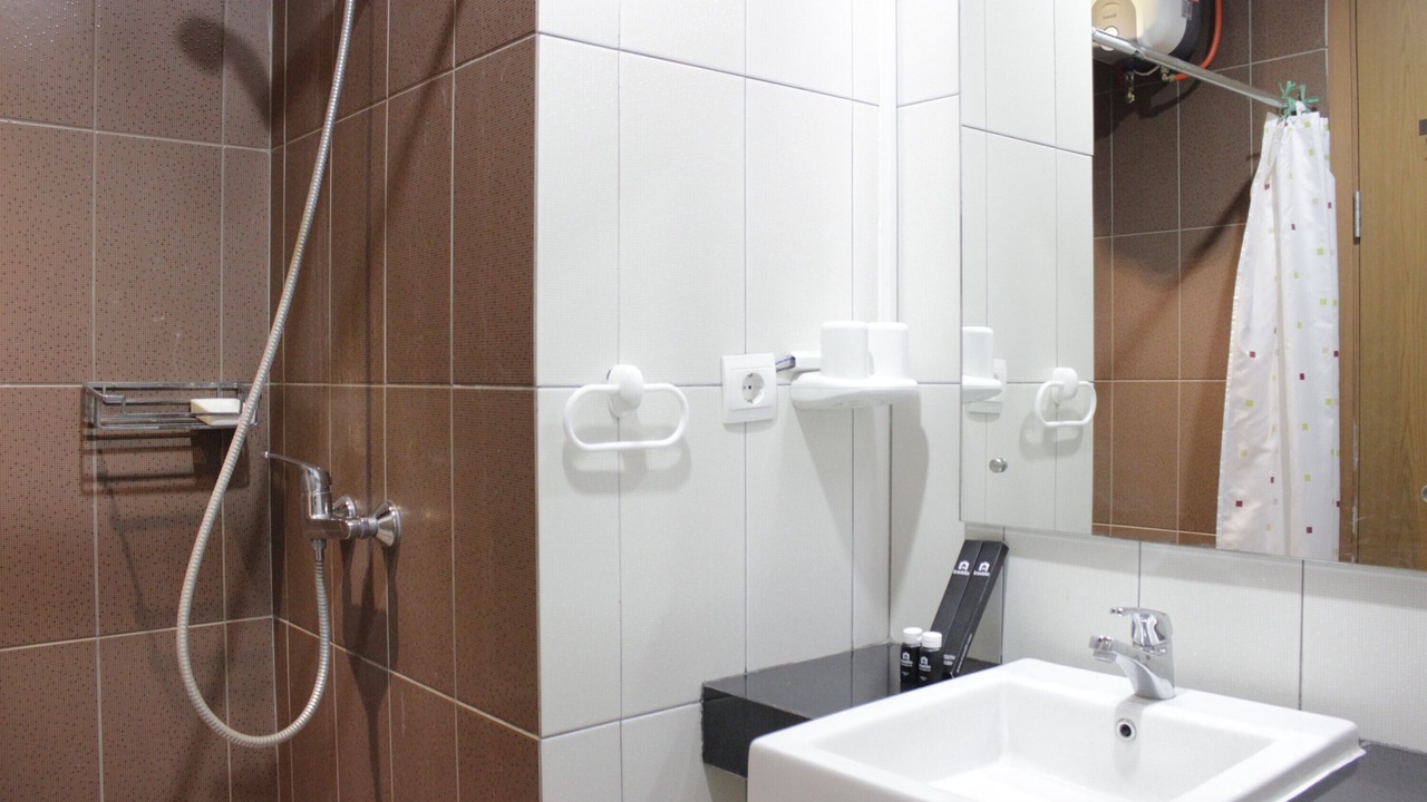 Photo of Bathroom in Hegarmanah
