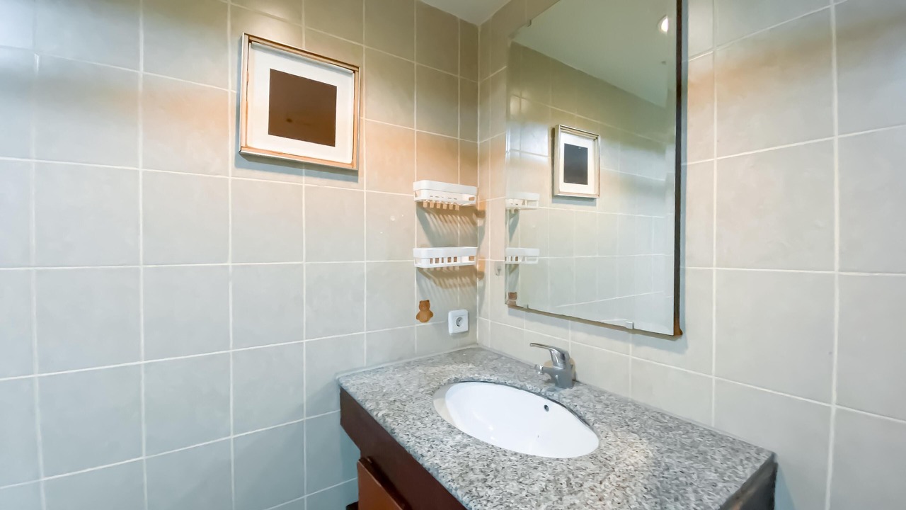 Photo of Bathroom in Old Jakarta