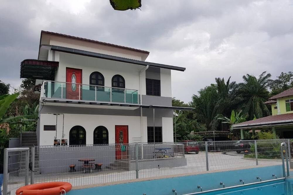 Photo of Outdoor in Merbau Sempak