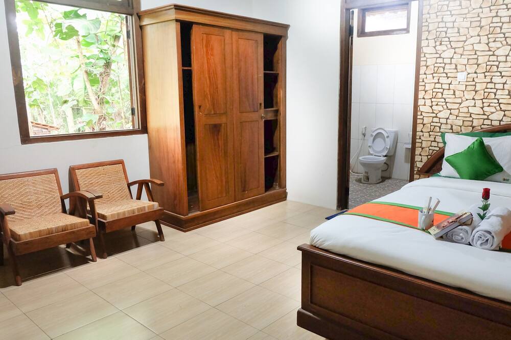 Photo of Bedroom in Ambarawa