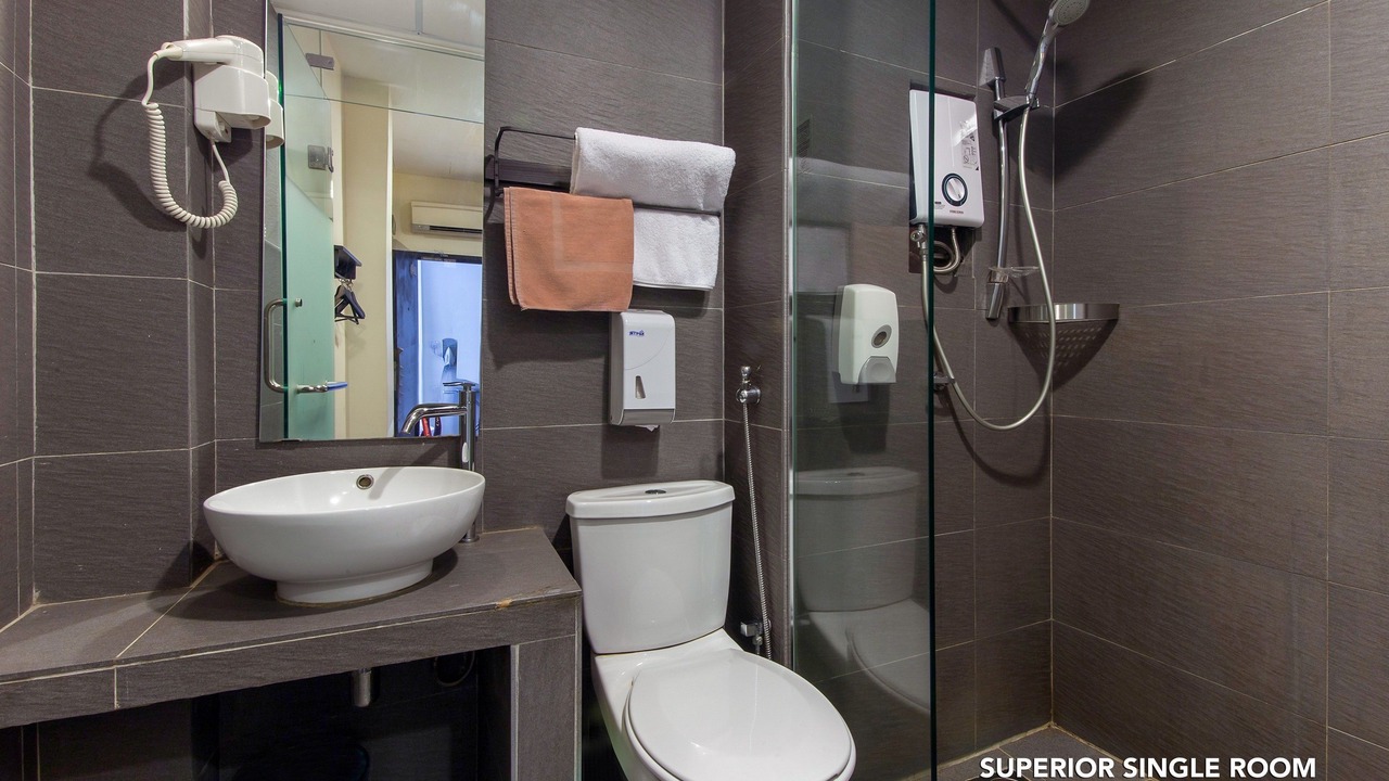 Photo of Bathroom in Imbi
