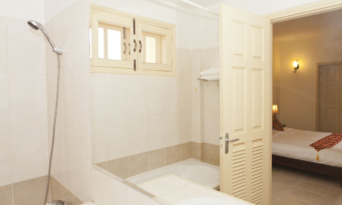 Photo of Bathroom in Tuol Kouk
