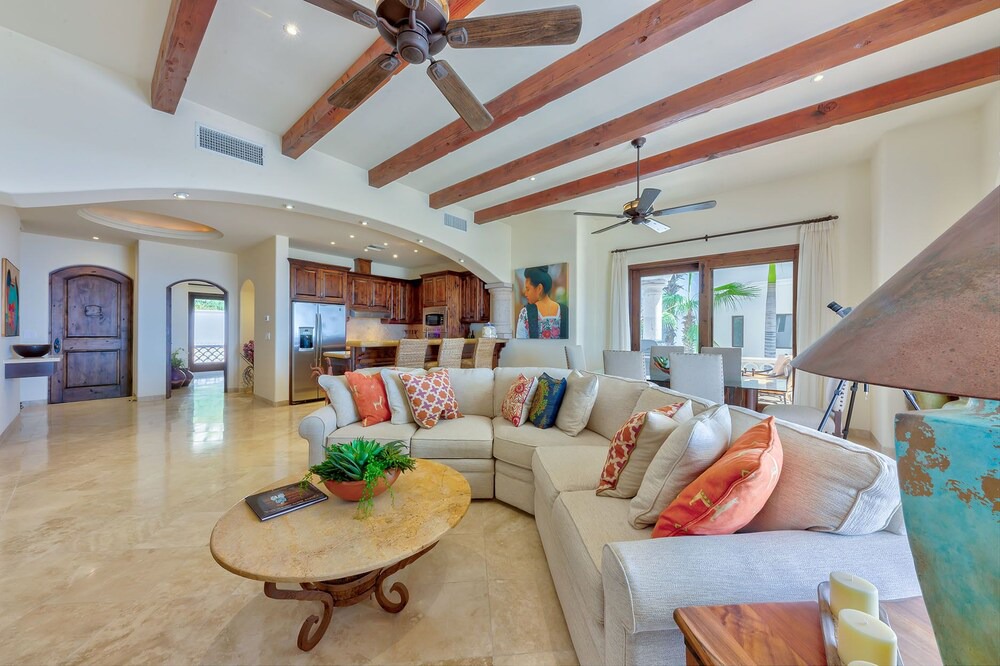 Photo of Livingroom in Buzzards