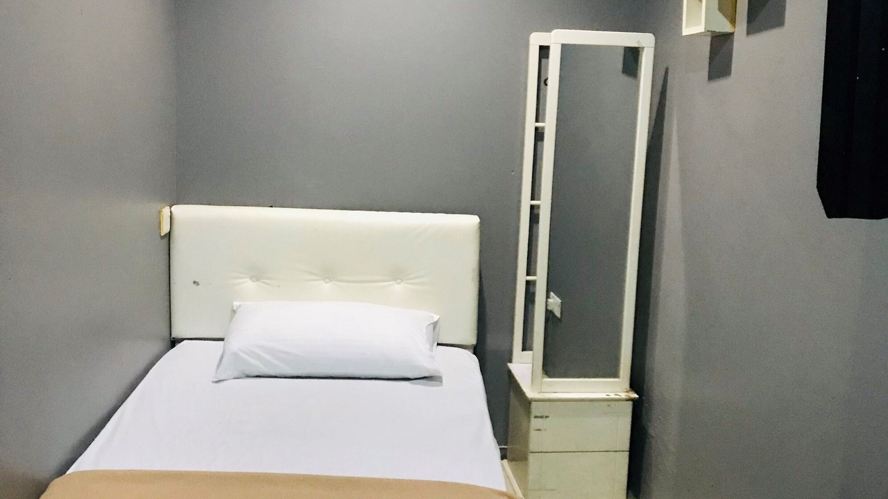 Photo of Bedroom in Kampung Sungai Nibong