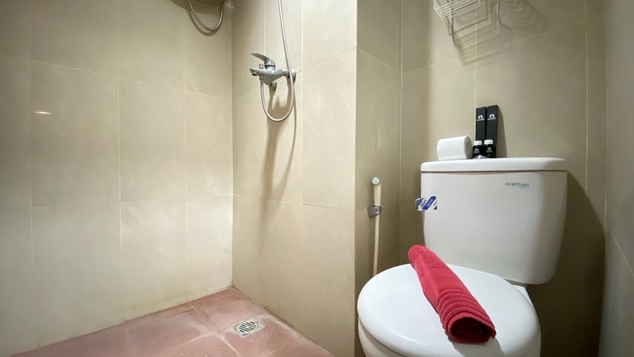 Photo of Bathroom in Hegarmanah