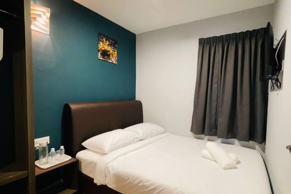 Photo of Bedroom in Pekeliling