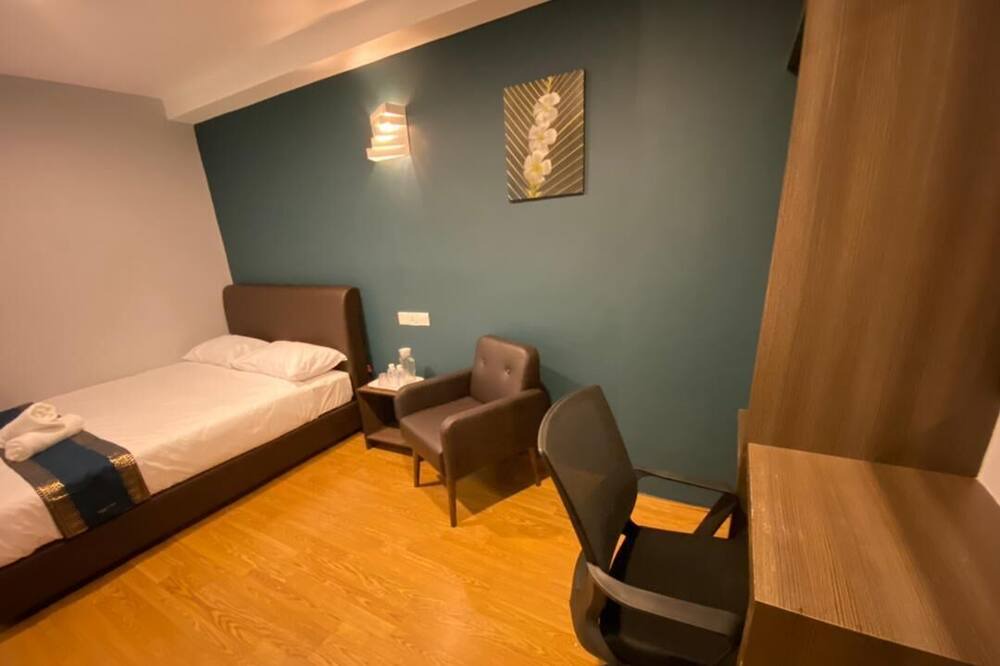 Photo of Bedroom in Pekeliling