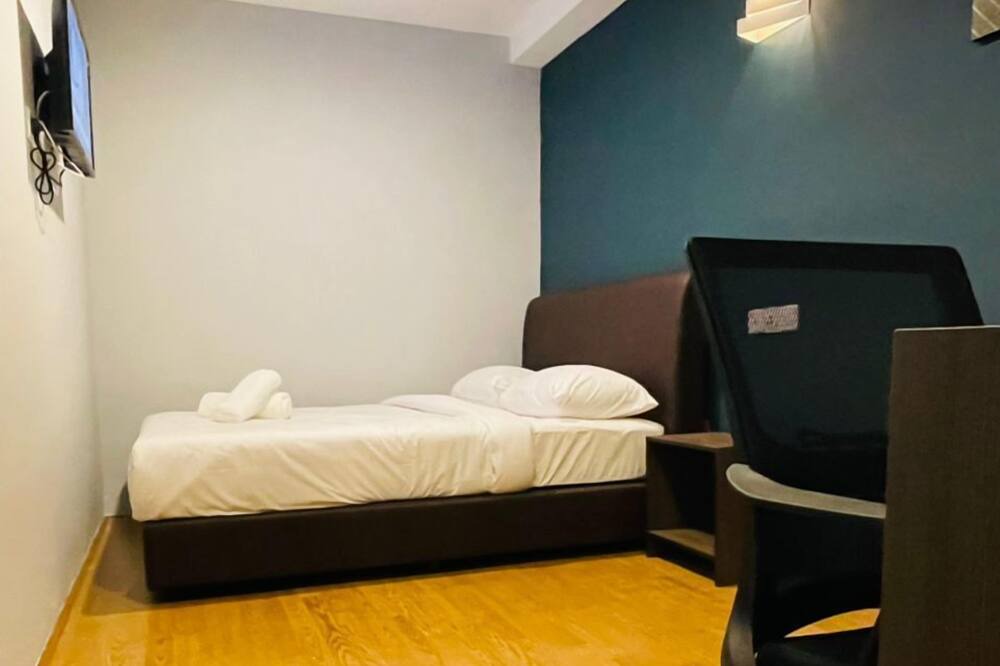 Photo of Bedroom in Pekeliling