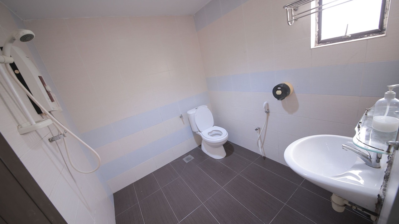 Photo of Bathroom in Sekudai