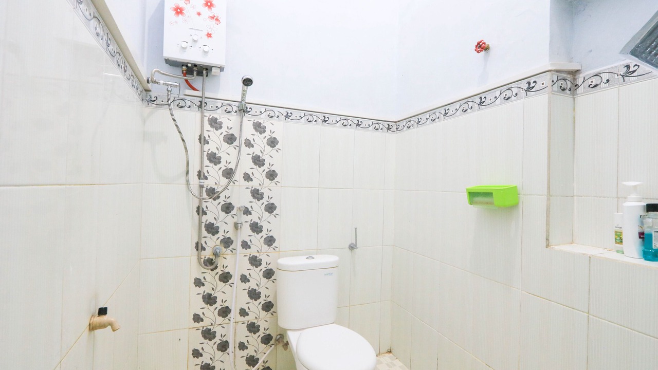 Photo of Bathroom in Lumajang