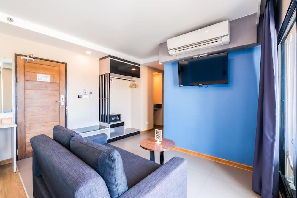 Photo of Livingroom in Pong