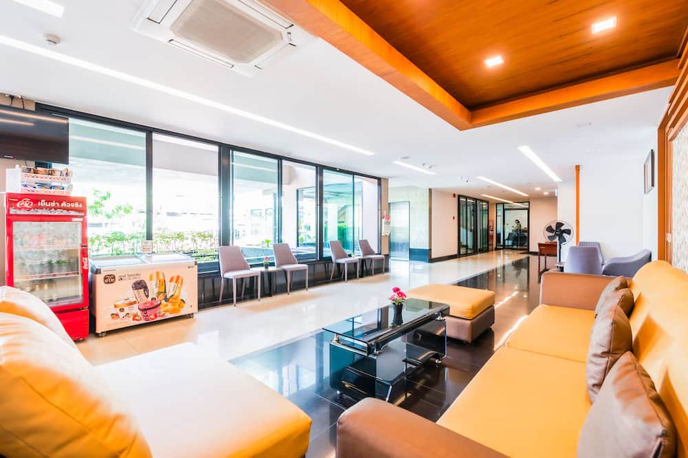 Photo of Livingroom in Pong