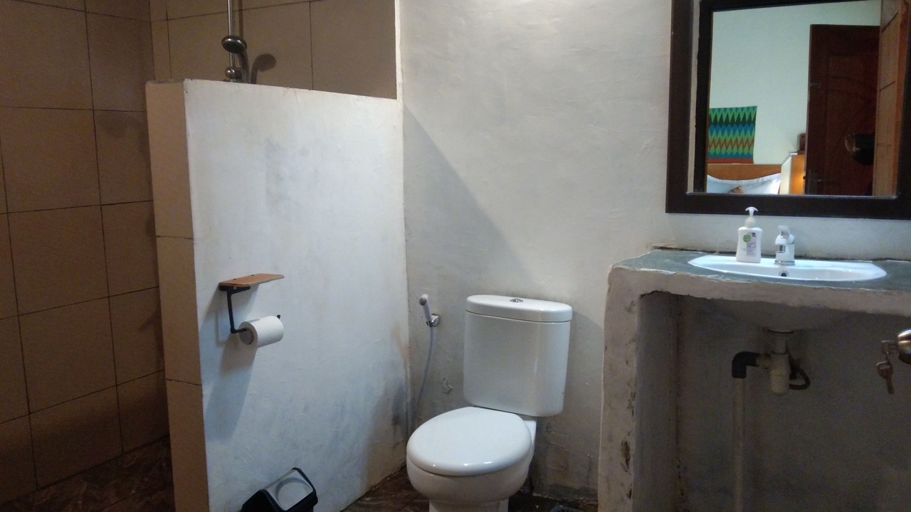 Photo of Bathroom in Bayan