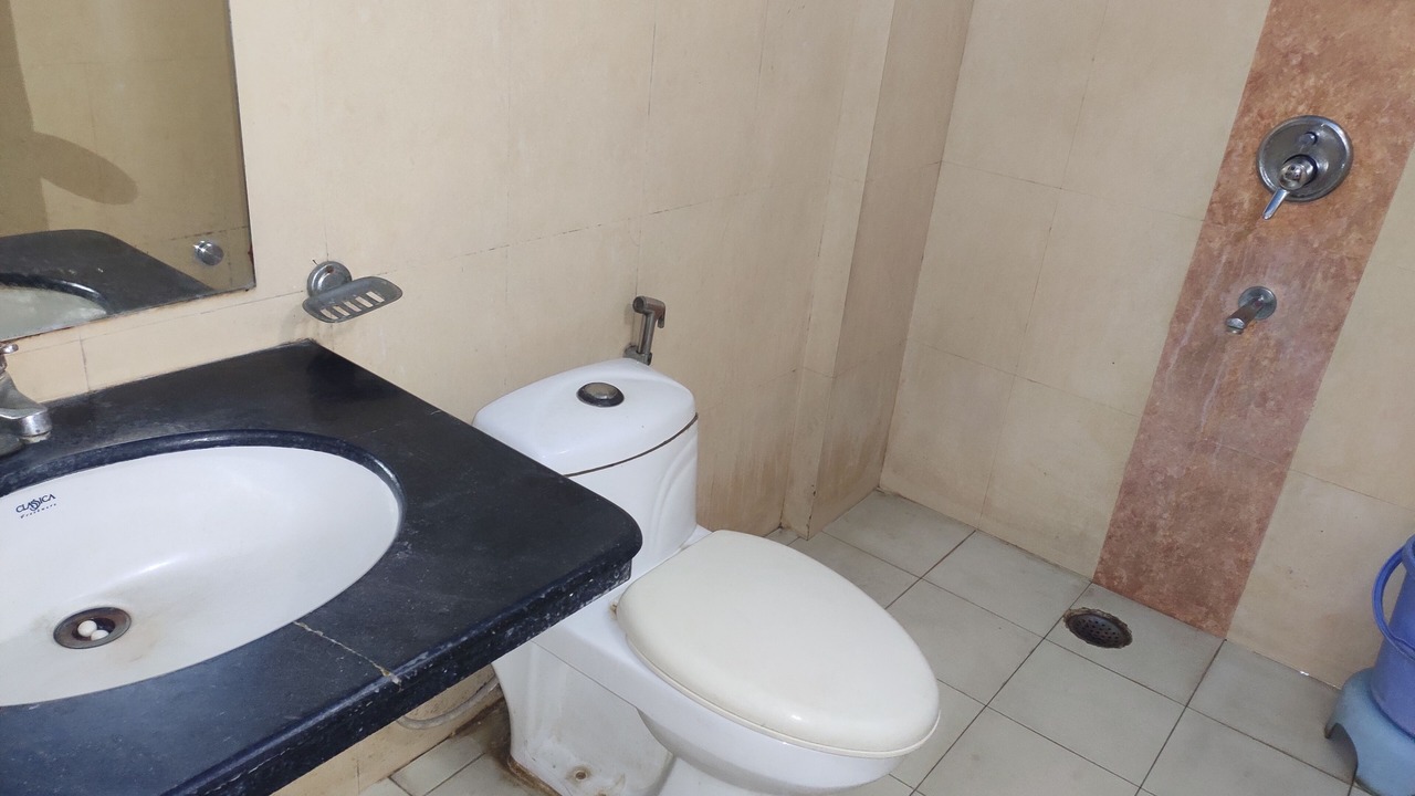 Photo of Bathroom in Paharganj