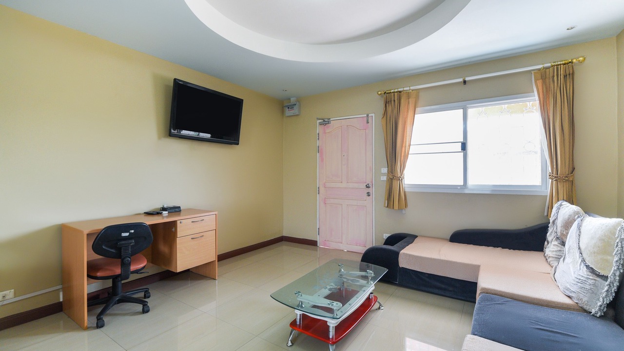 Photo of Bedroom in Nakhon Chai Si
