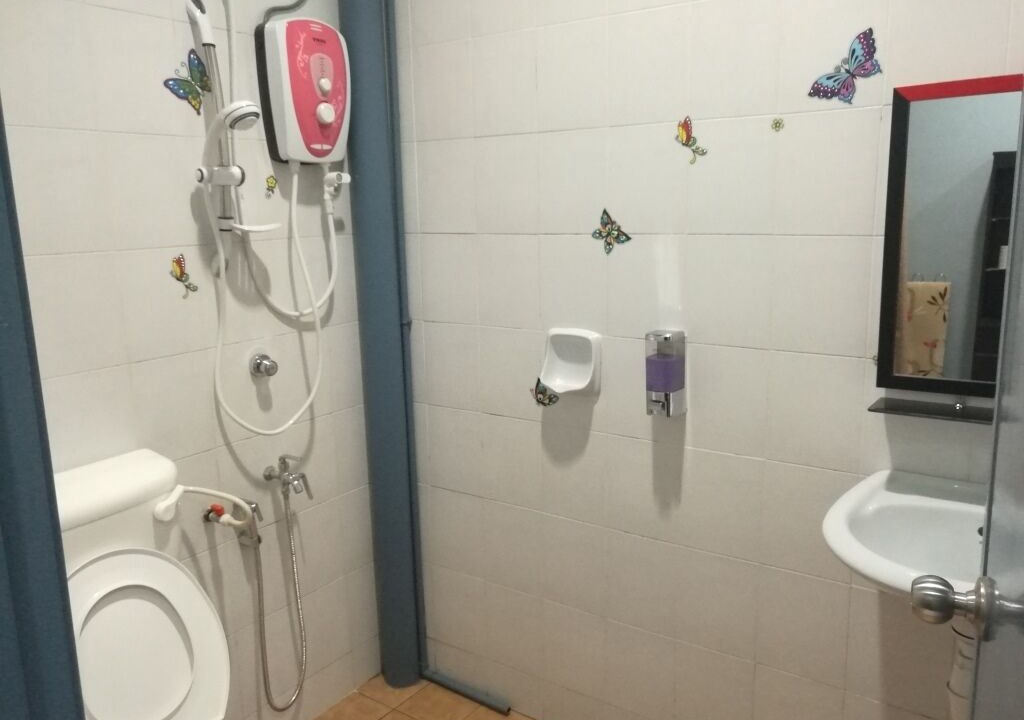 Photo of Bathroom in Tebrau