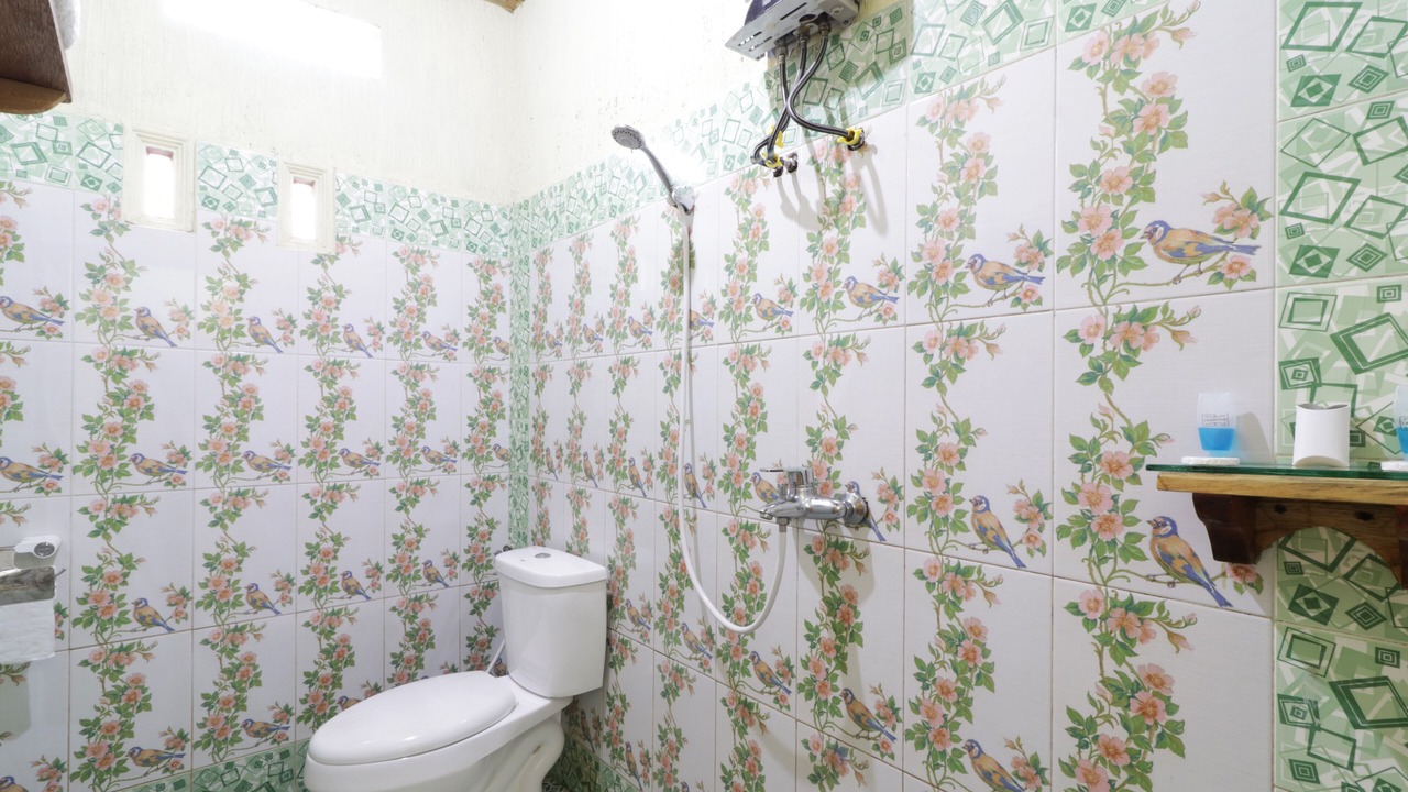Photo of Bathroom in Berastagi