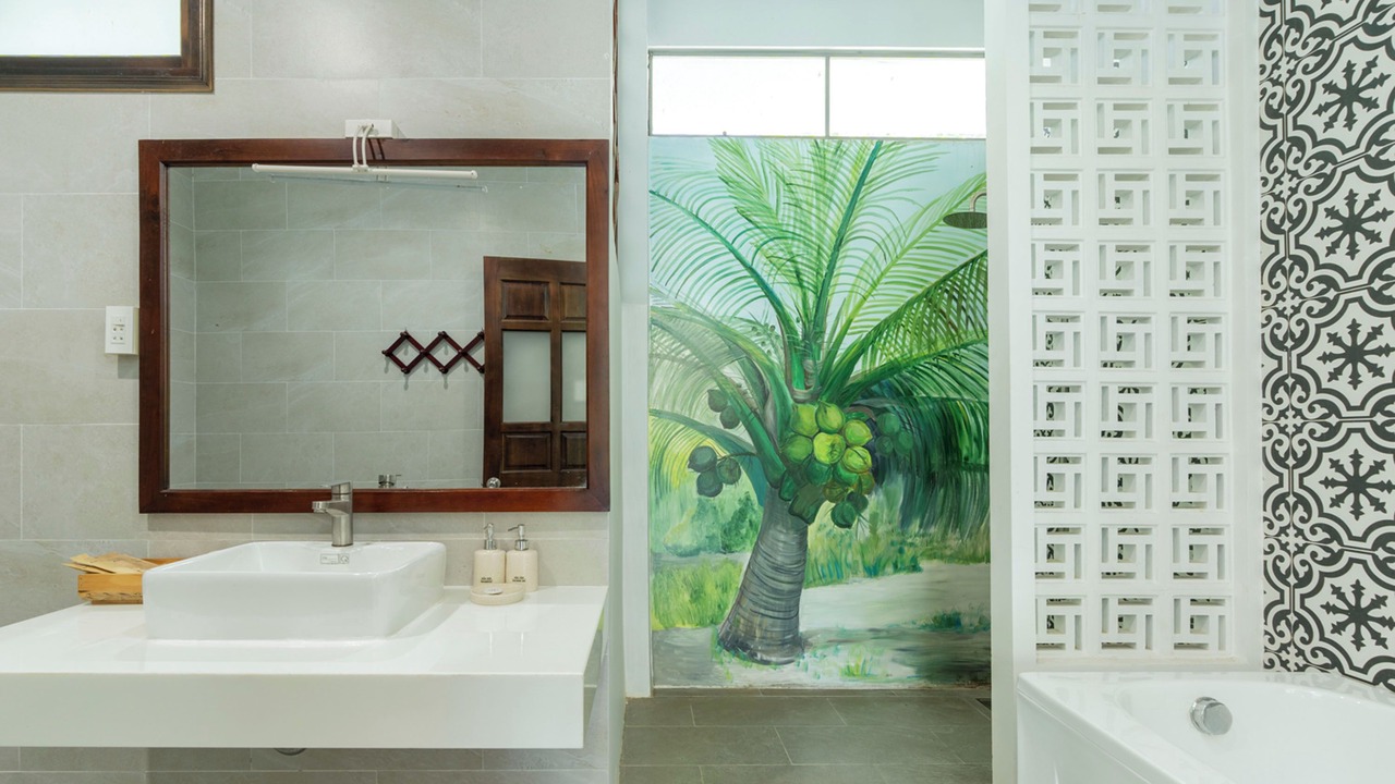 Photo of Bathroom in Ong Lang