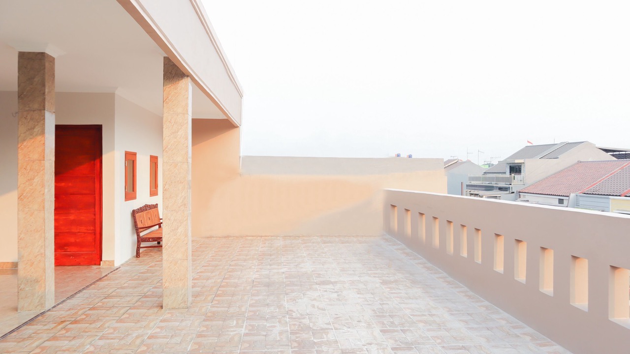 Photo of Patio Balcony in Jakarta Utara