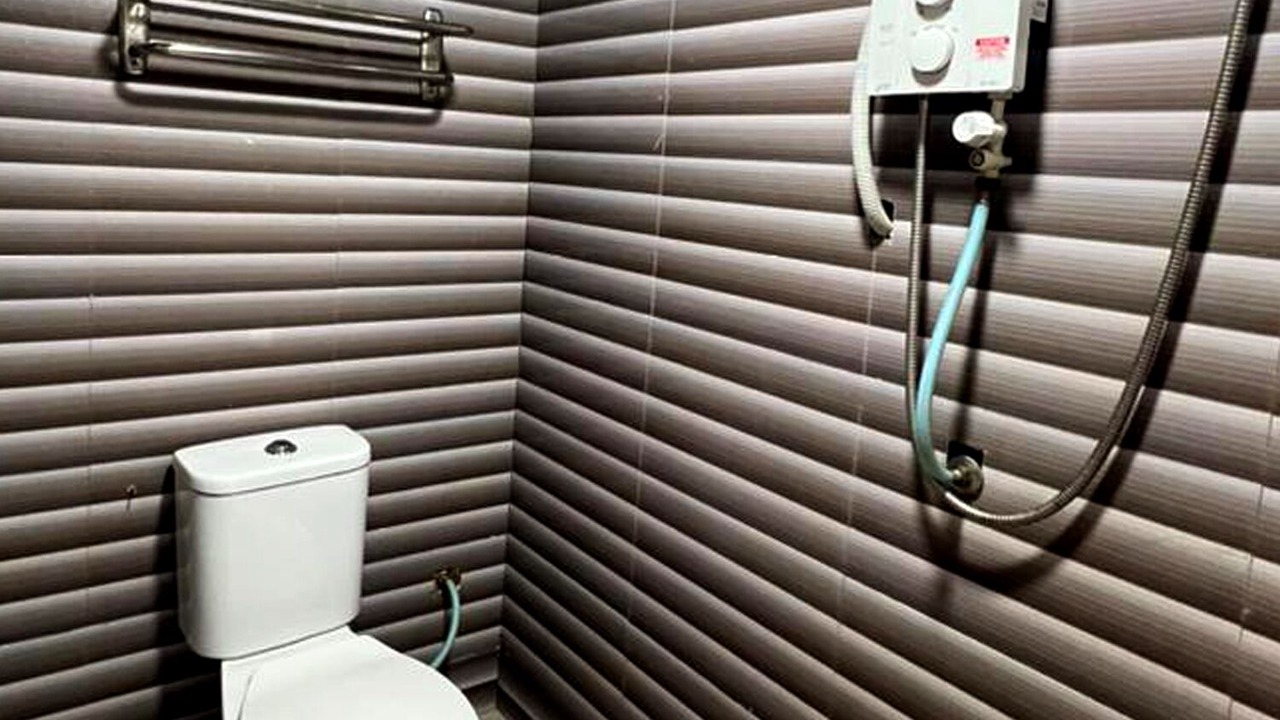 Photo of Bathroom in Usj 21