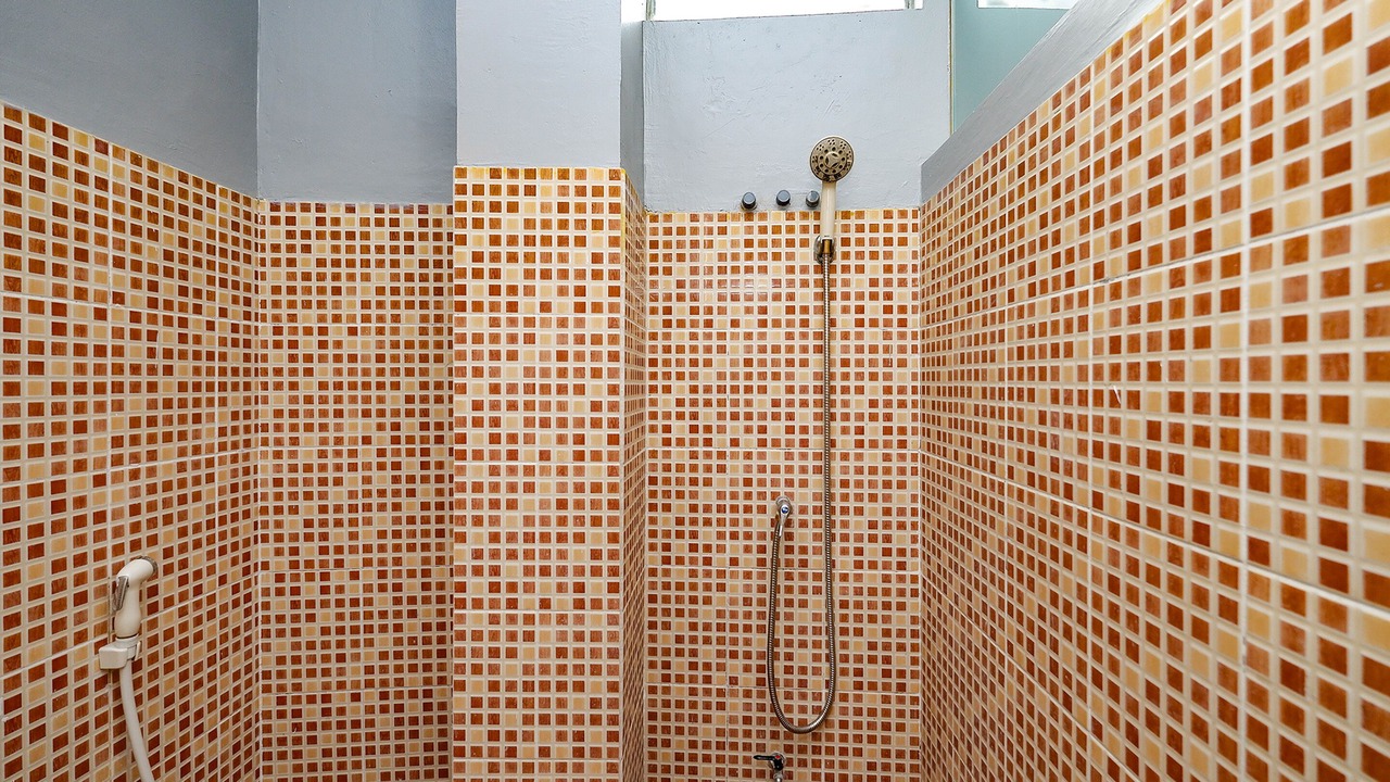 Photo of Bathroom in Laweyan