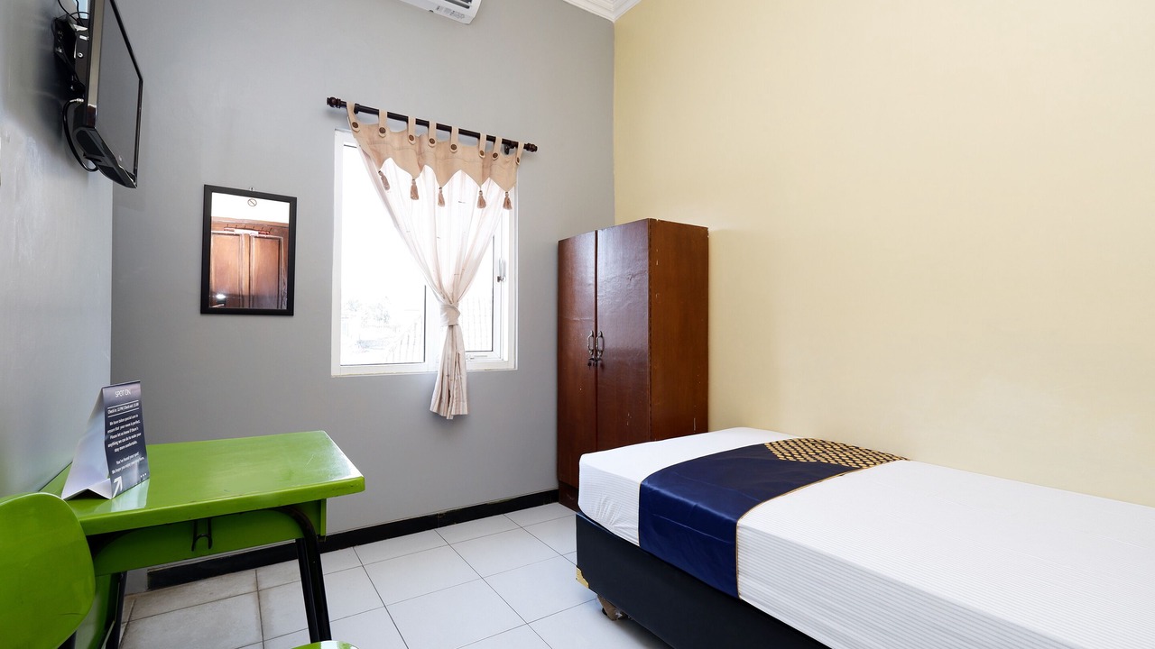 Photo of Bedroom in Laweyan