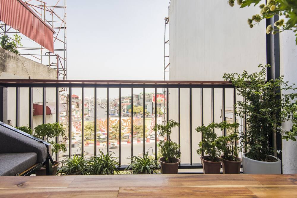 Photo of Patio Balcony in Hang Buom