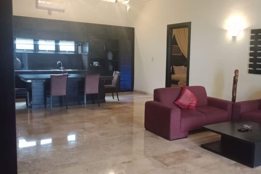 Photo of Livingroom in Kampial