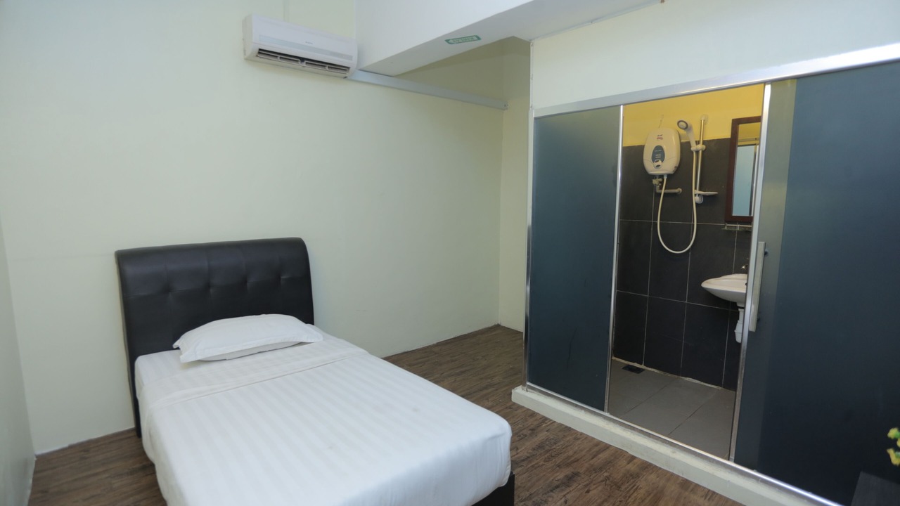 Photo of Bedroom in Kota Warisan