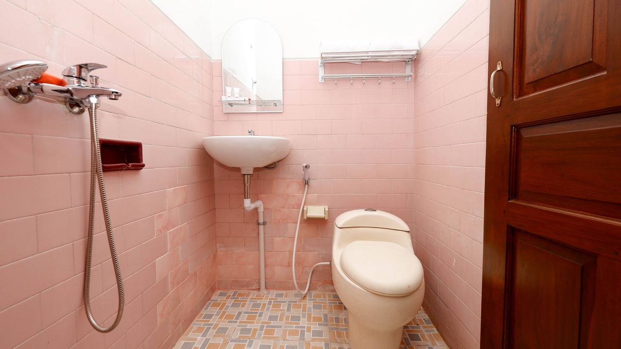 Photo of Bathroom in Laweyan